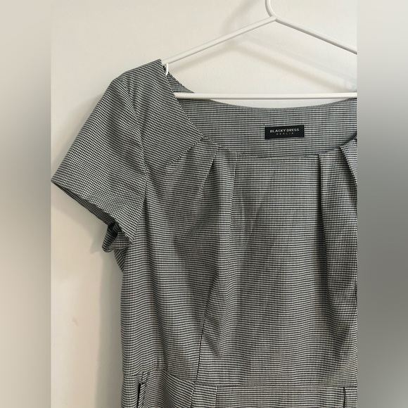 A-line midi cotton black and white houndstooth dress with detail - Picture 3 of 16